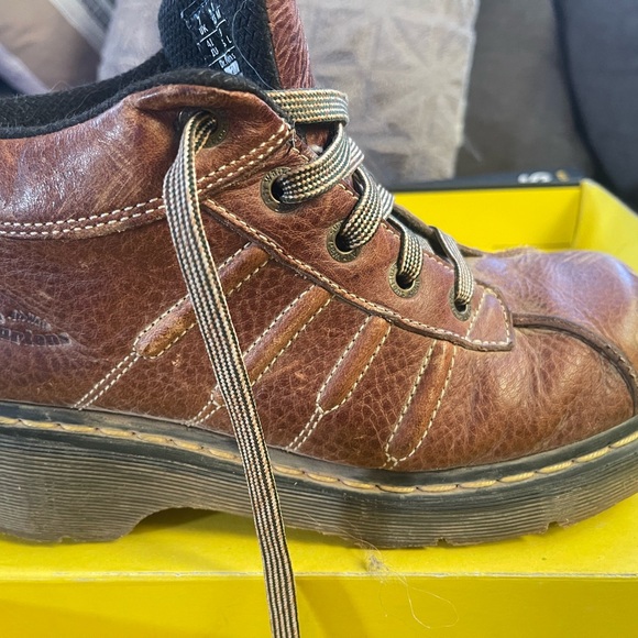Dr Marten’s Women’s Hiking Brown Leather Boots (pre owned) - Picture 7 of 8